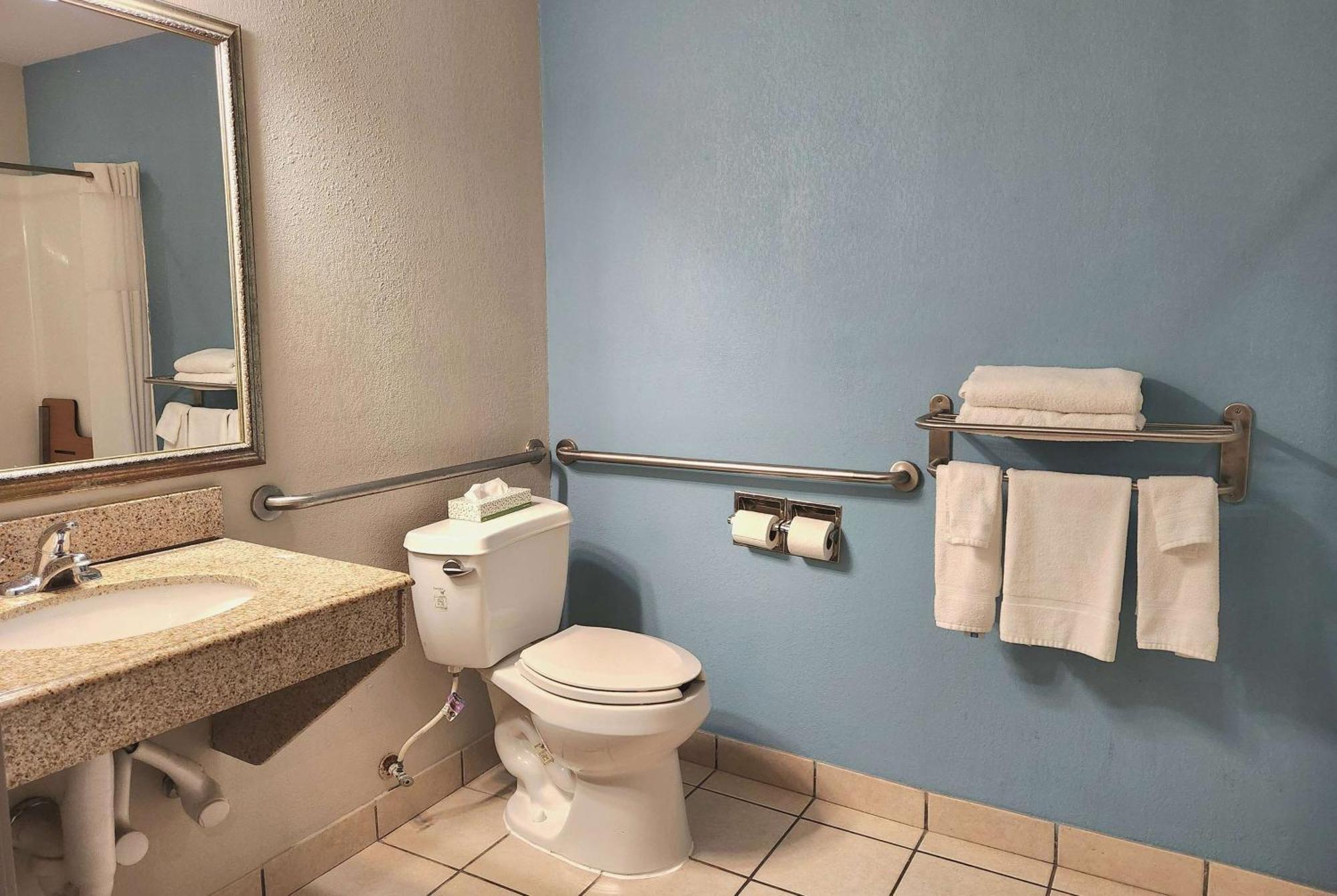 Days Inn & Suites By Wyndham Thibodaux Exteriör bild