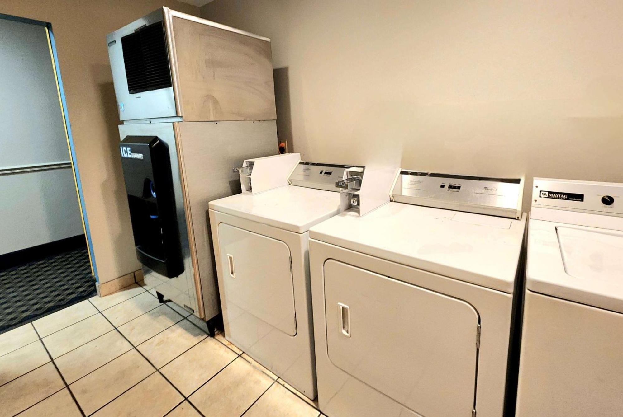 Days Inn & Suites By Wyndham Thibodaux Exteriör bild